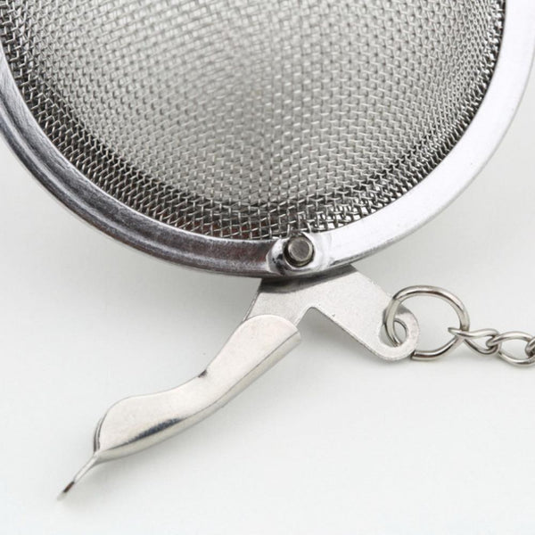 Sphere Locking Spice Tea Strainer